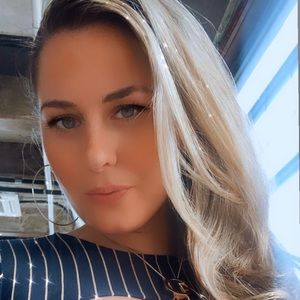 Meet your Posher, Cherish